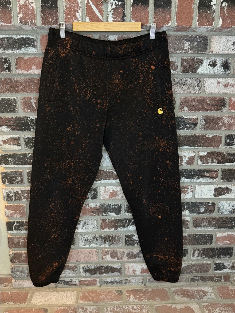Carhartt WIP Bleach Splatter tiedye Black Thick Jogger Sweatpants